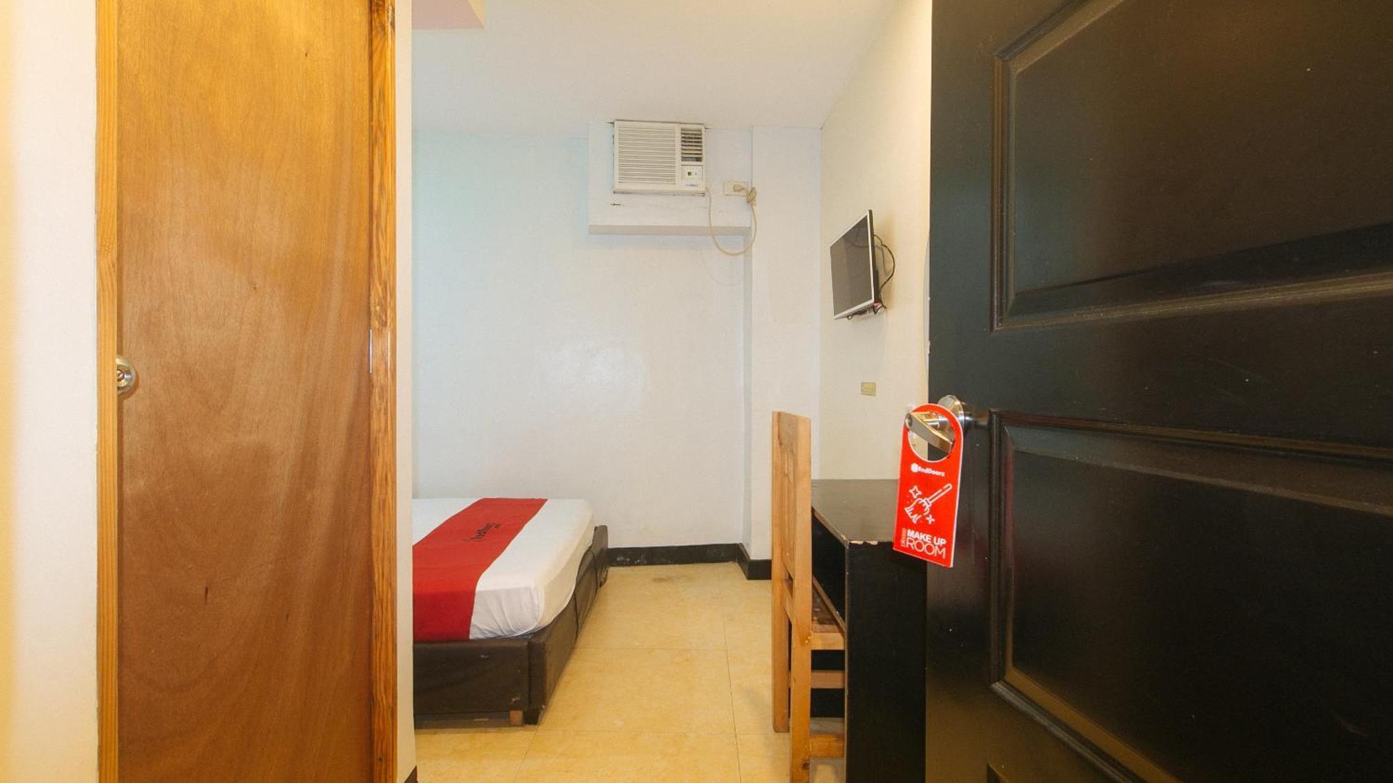 Reddoorz At Ranchotel Alabang Muntinlupa City Zewnętrze zdjęcie