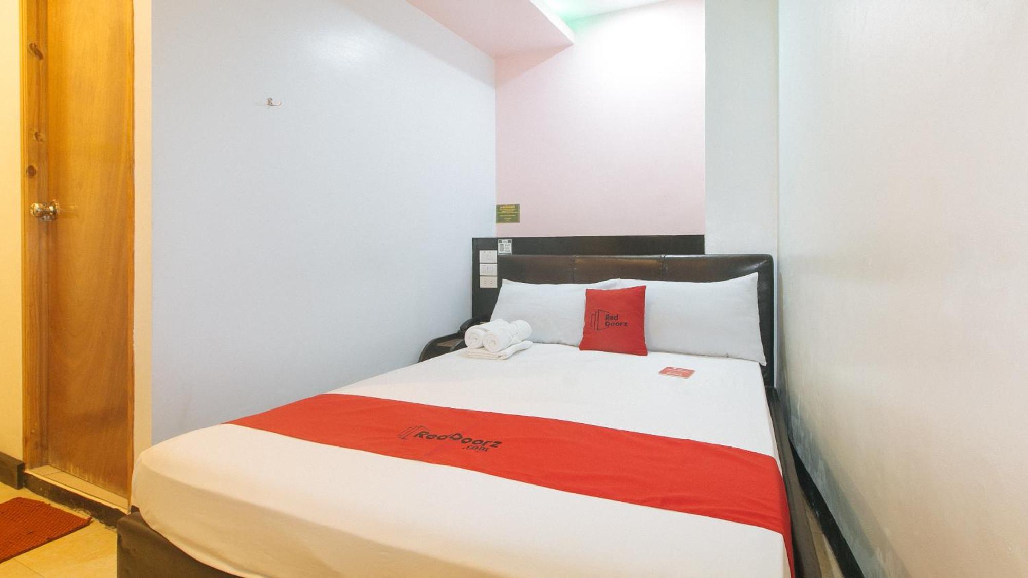 Reddoorz At Ranchotel Alabang Muntinlupa City Zewnętrze zdjęcie
