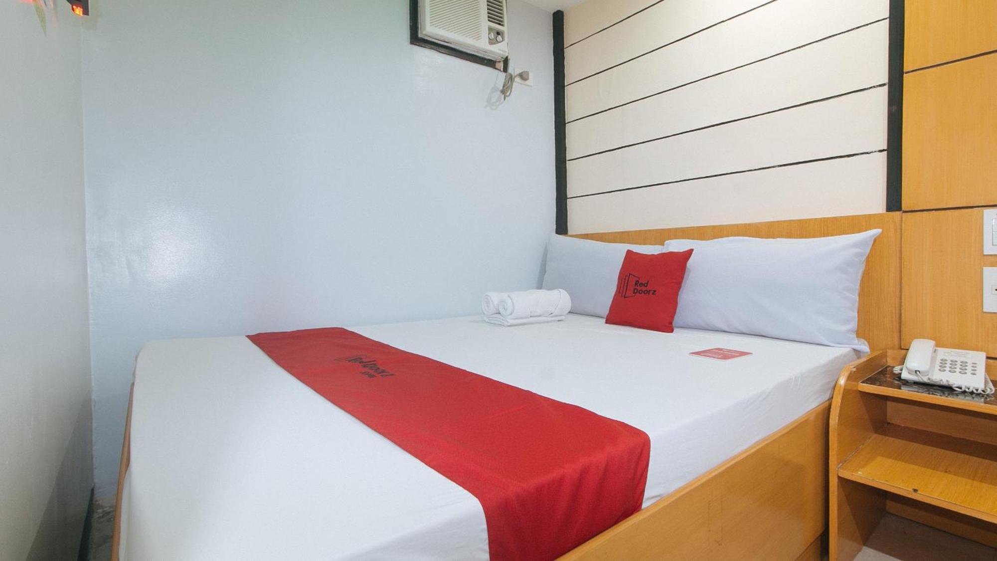 Reddoorz At Ranchotel Alabang Muntinlupa City Zewnętrze zdjęcie