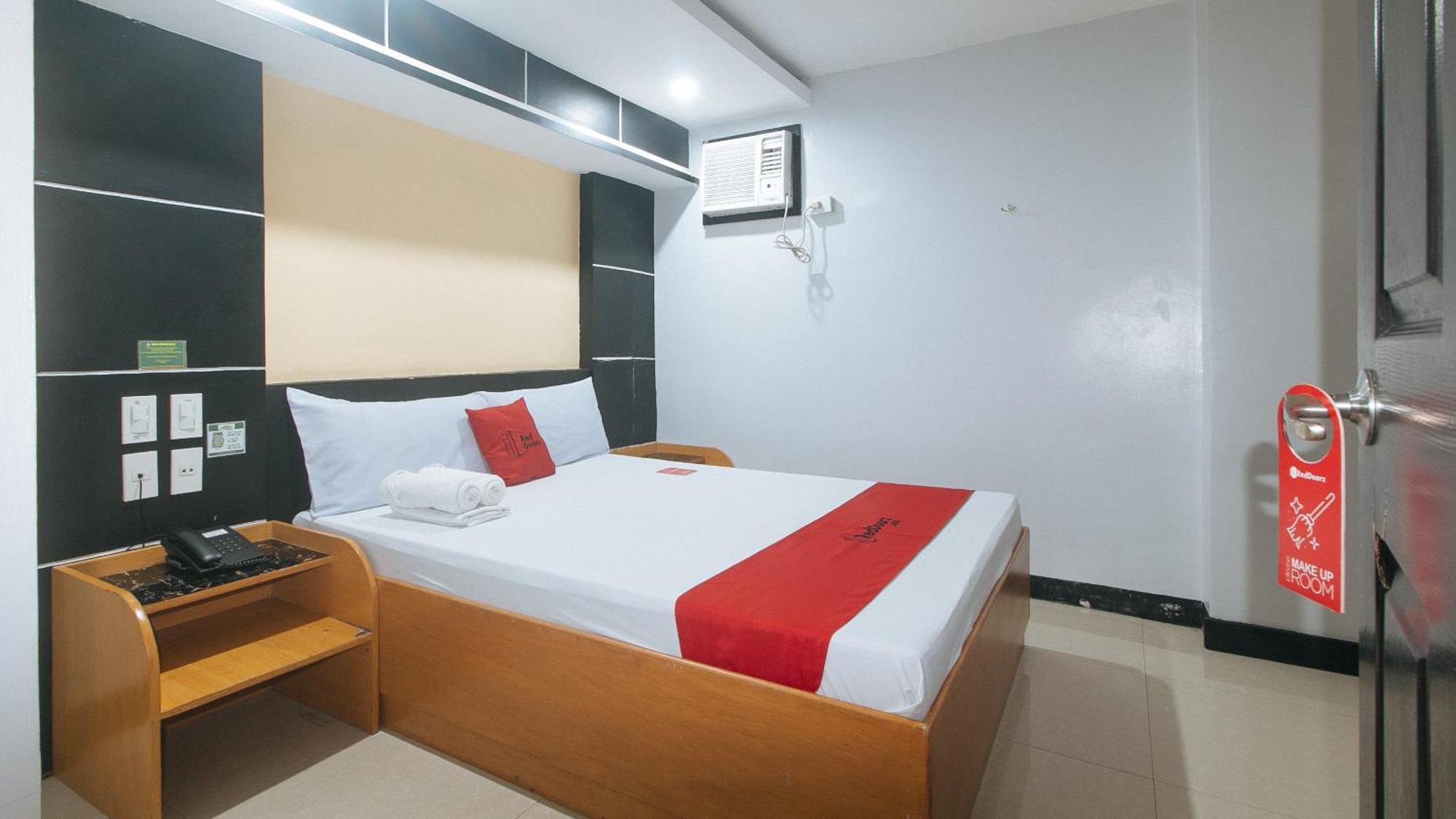 Reddoorz At Ranchotel Alabang Muntinlupa City Zewnętrze zdjęcie